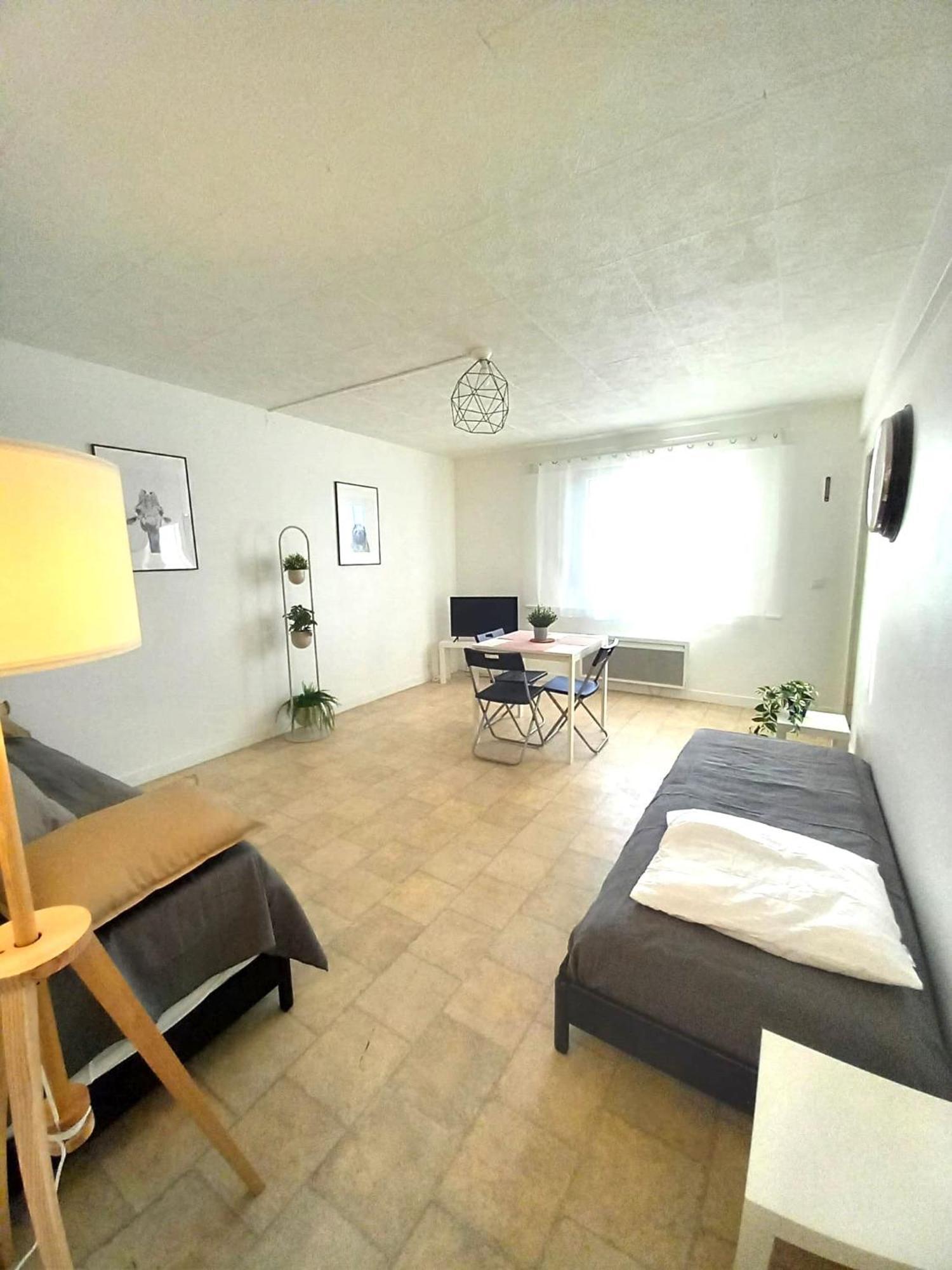 St-Quentin-En-Yvelines Plusieurs Appartements Avec Parking Trappes Szoba fotó