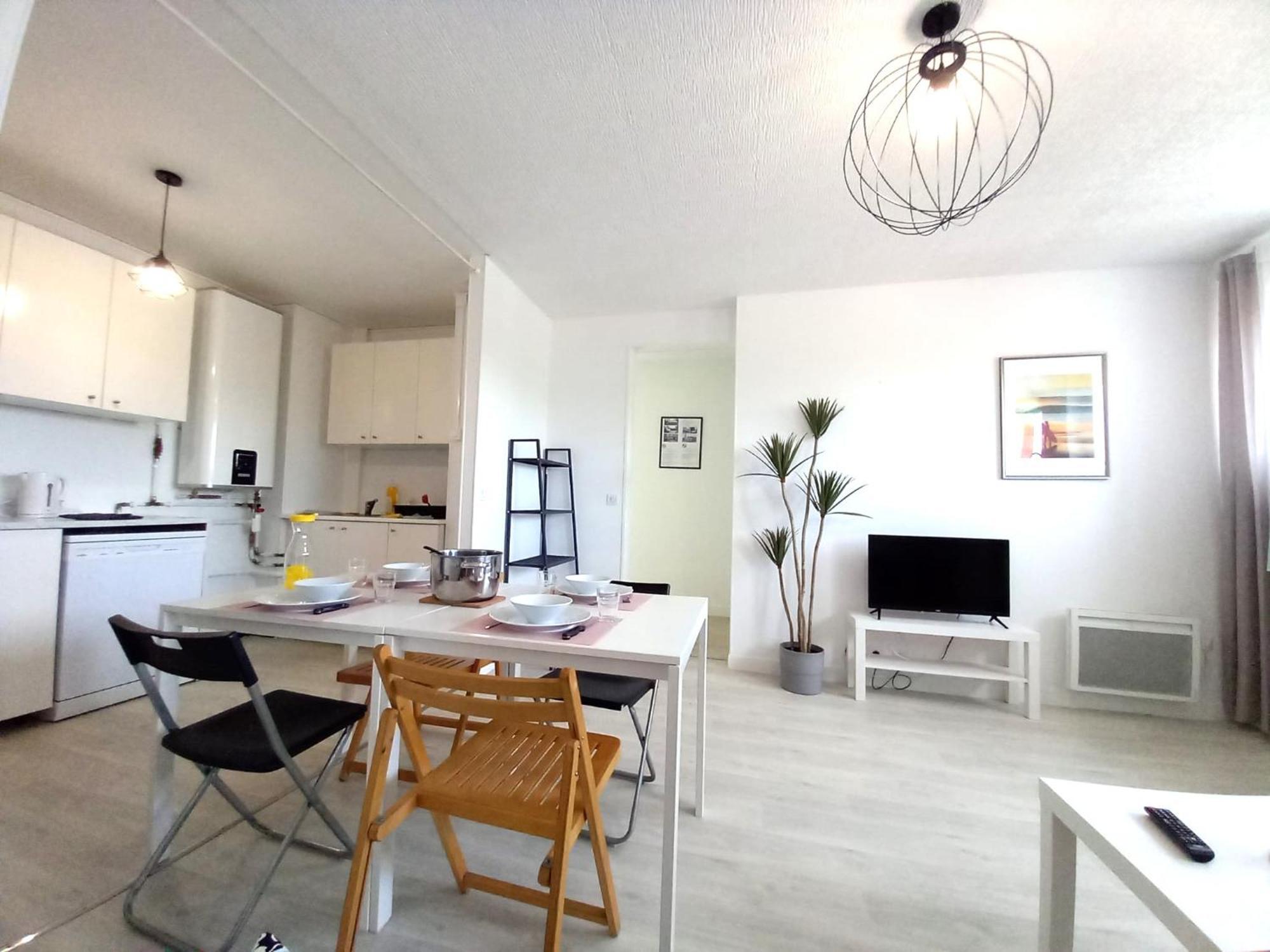 St-Quentin-En-Yvelines Plusieurs Appartements Avec Parking Trappes Szoba fotó